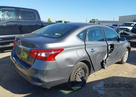 2017 Nissan Sentra S z USA, uszkodzony, nr VIN 3N1AB7AP5HL672561